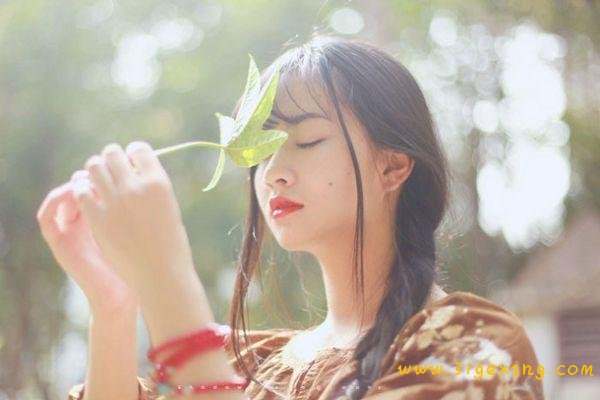 慌缪的意思_慌缪_慌缪的用英语怎么说