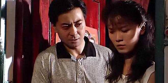 孙女玩儿手机游戏好吗_孙女玩手机游戏花光奶奶救命钱_孙女玩儿手机游戏